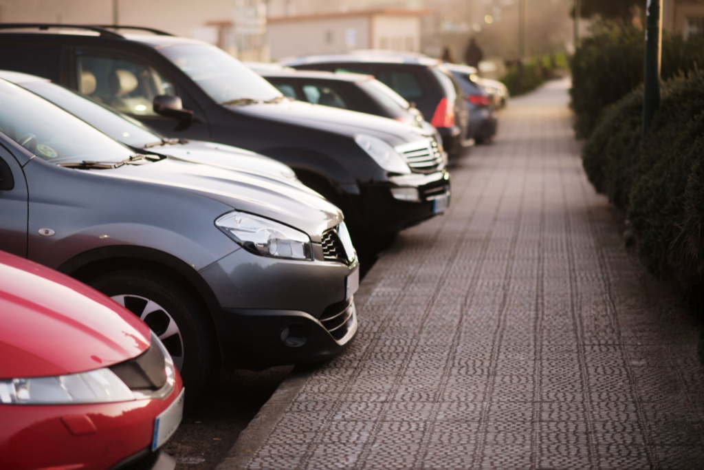 mon voisin prend toutes les places de stationnement